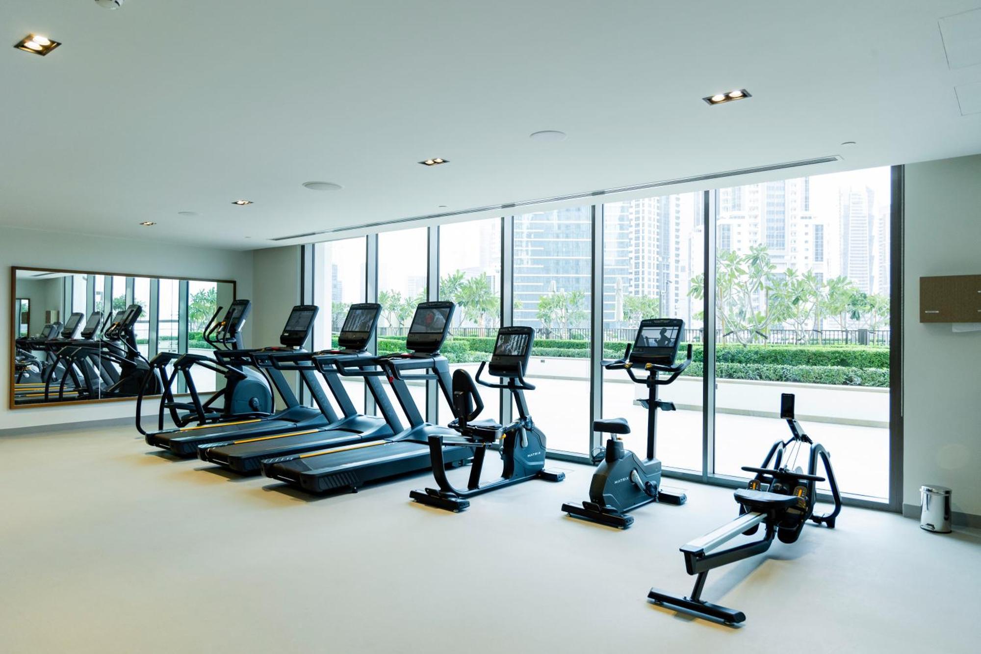 Burj Crown - First Class Boulevard View, 9 Min Walk Mall Apartment Dubai