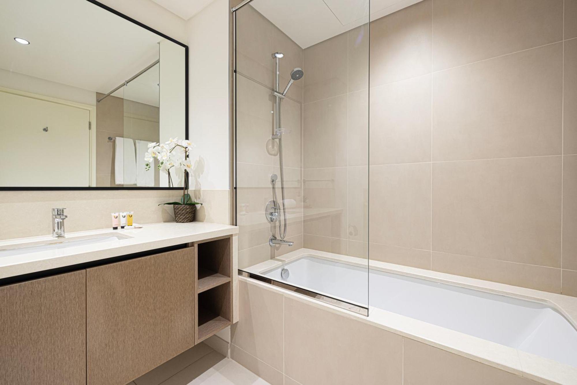Burj Crown - First Class Boulevard View, 9 Min Walk Mall * Dubai
