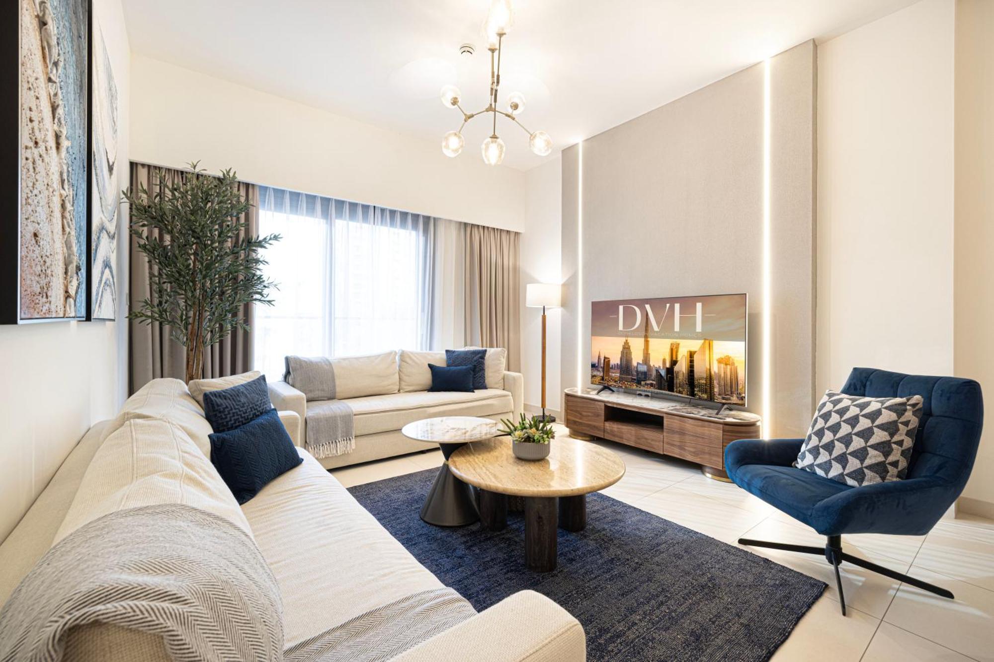 Apartment Burj Crown - First Class Boulevard View, 9 Min Walk Mall